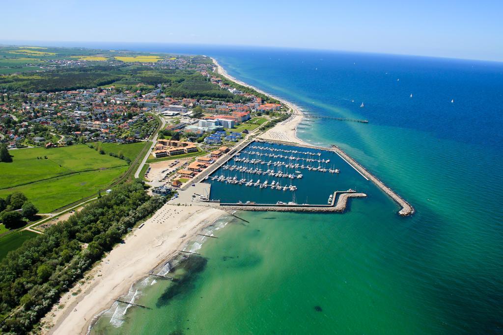 Appartementhaus Zum Strandkorb Kuehlungsborn Exterior photo